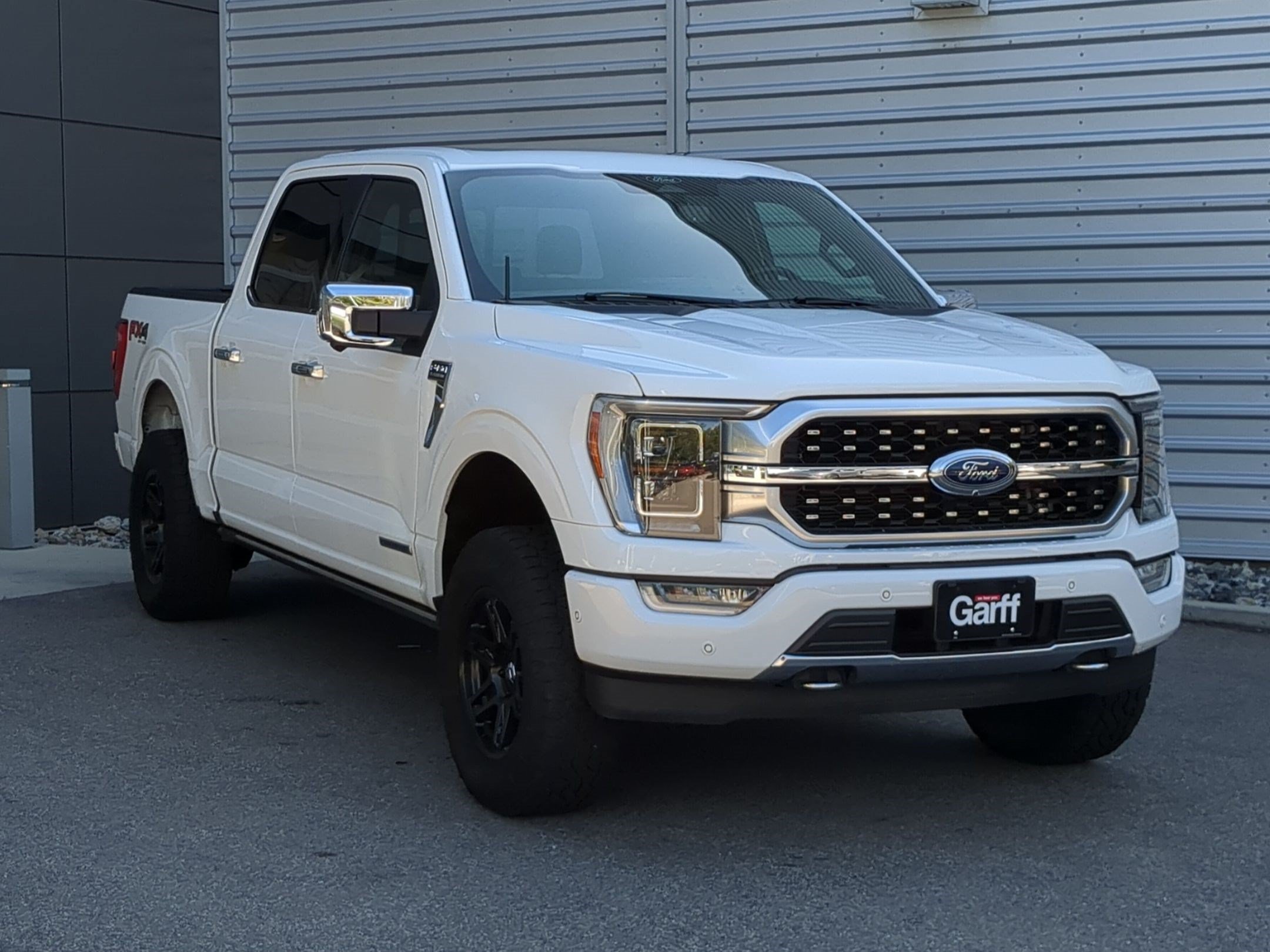 Used 2022 Star White Metallic Tri-Coat Ford Platinum image 3