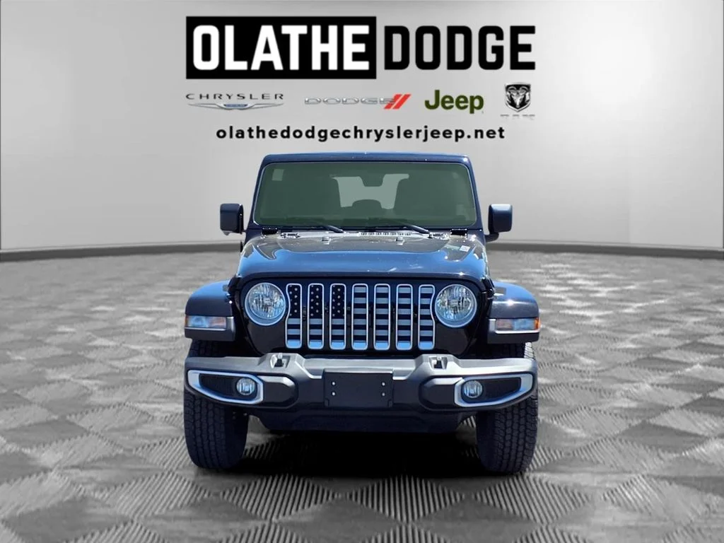 Used 2022 Black Jeep Unlimited Sahara image 31