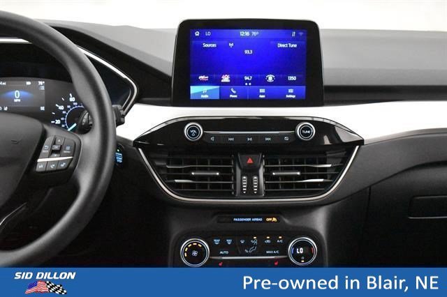 Used 2020 Magnetic Metallic Ford SE image 4