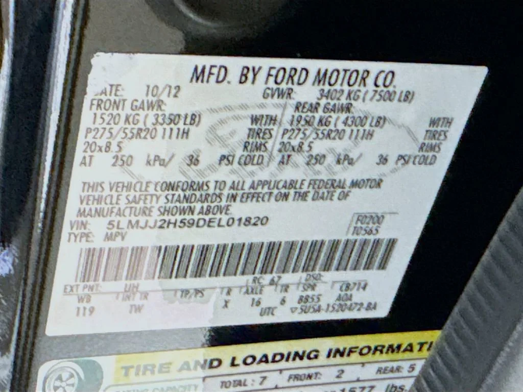 Used 2013 Black Lincoln Base image 42
