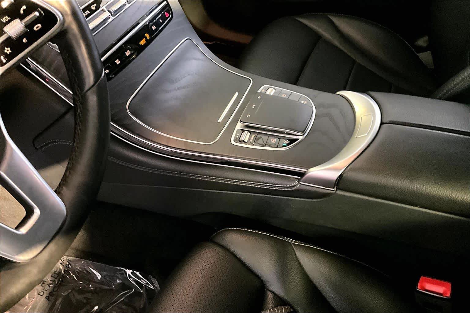 Used 2020 Black Mercedes-Benz GLC 300 image 17