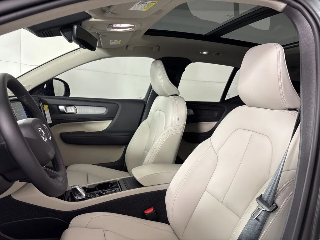 New 2026 Forest Lake Volvo Plus image 27
