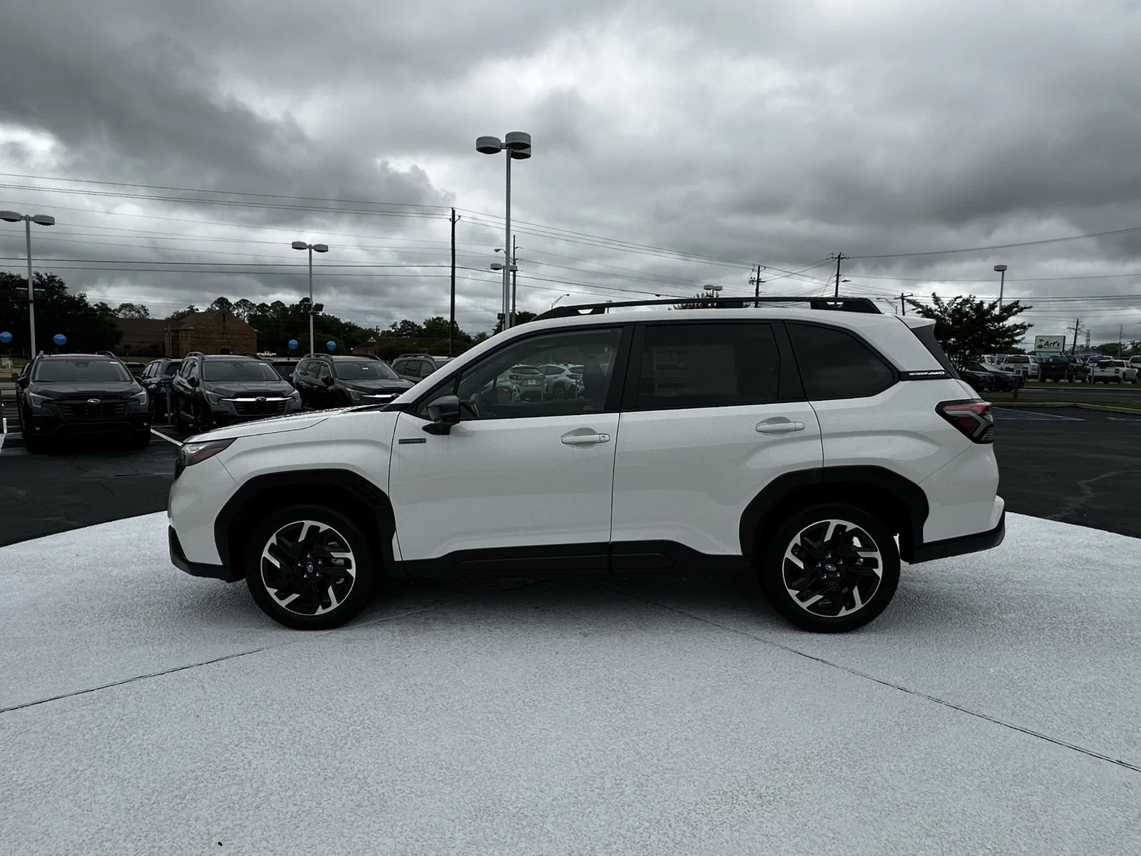 New 2026 CRYSTAL WHITE PEARL Subaru Premium Hybrid image 4