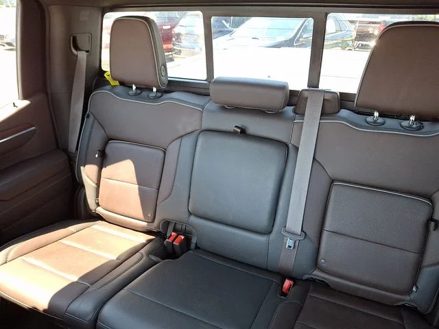 Used 2023 Black GMC Denali image 18