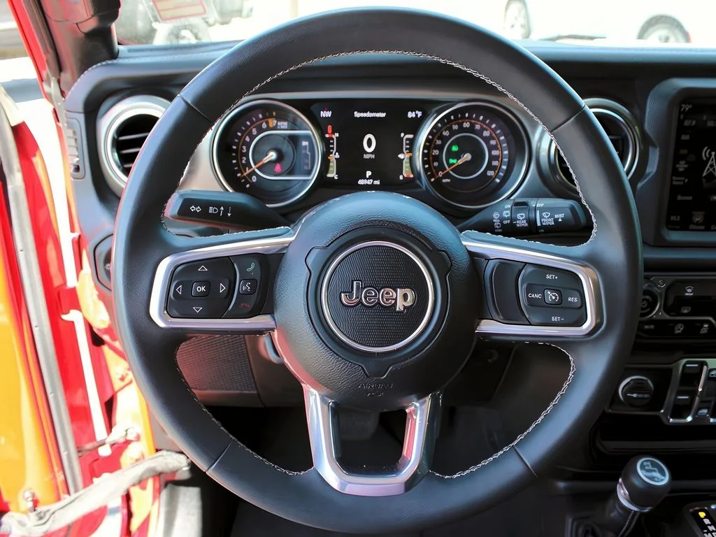 2023 Jeep Wrangler 4-Door Sahara - Photo 16