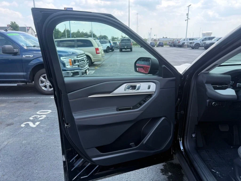 New 2026 Agate Black Metallic Ford Active image 12
