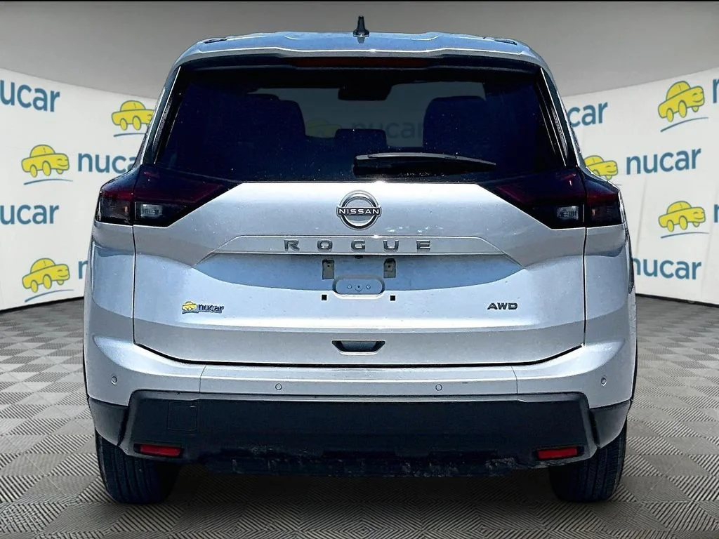 Certified Used 2024 Silver Nissan S image 5