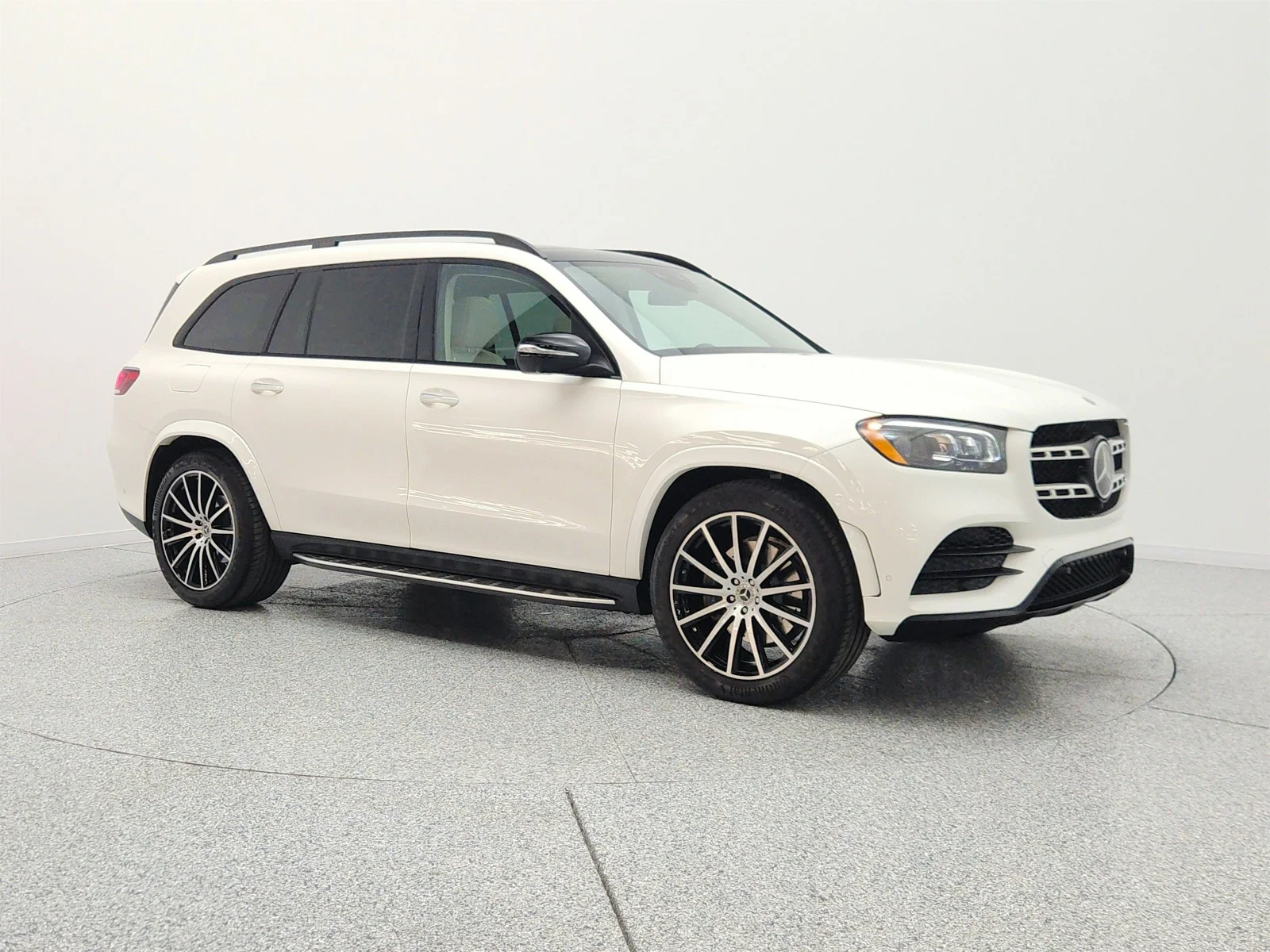 Certified Used 2022 MANUFAKTUR Diamond White Bright Mercedes-Benz GLS 450 4MATIC® SUV image 3