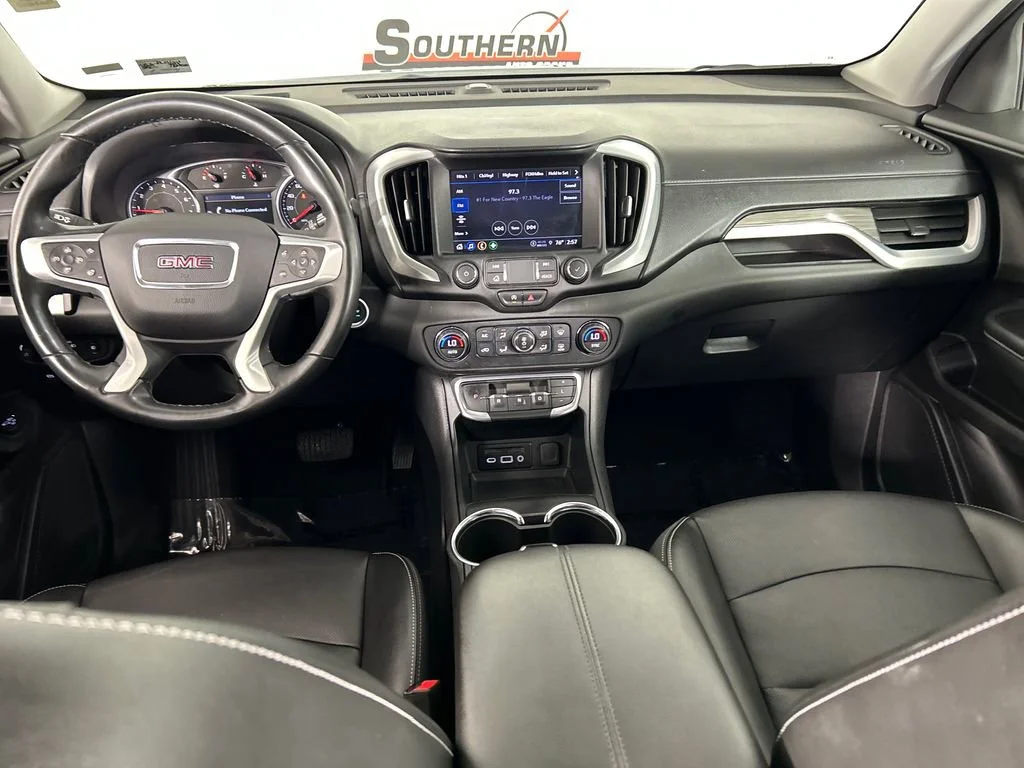 Used 2024 Sterling Metallic GMC SLT image 18