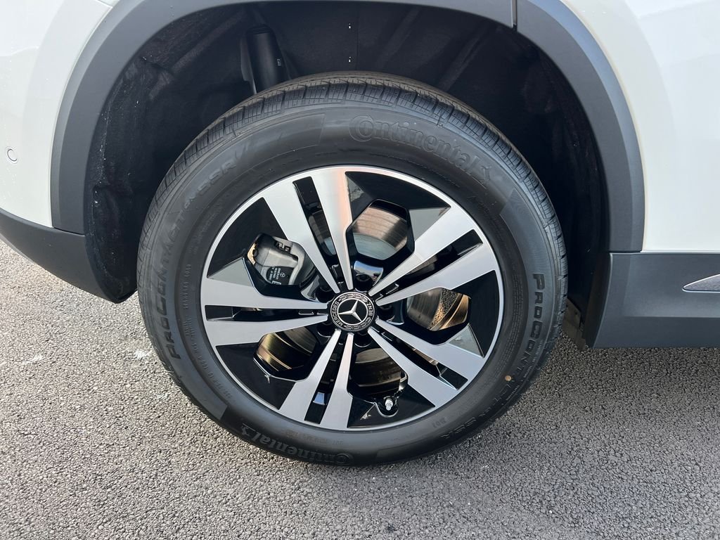 New 2026 Polar White Mercedes-Benz GLA 250 image 35