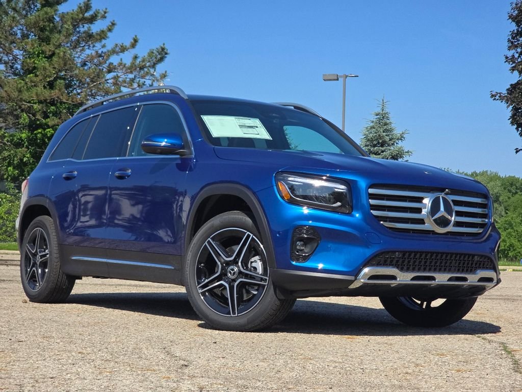 2026 Mercedes-Benz GLB GLB 250 4MATIC's photo