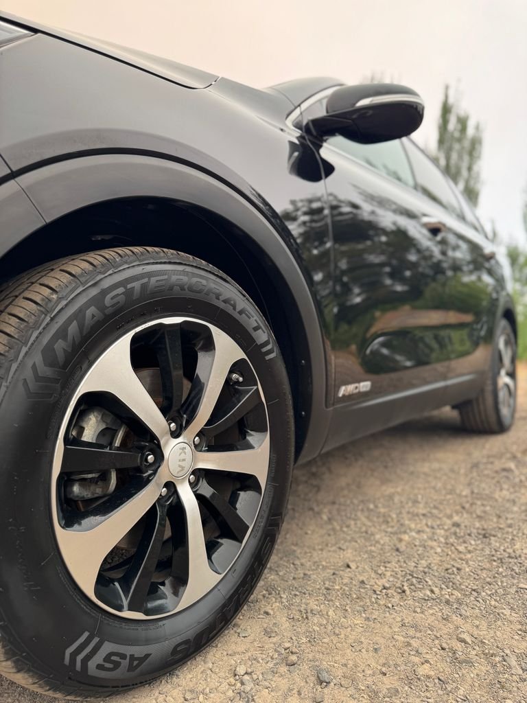Used 2017 Ebony Black Kia EX image 49