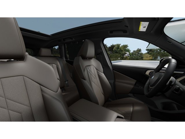 New 2026 Mineral White Metallic BMW 30 xDrive image 9