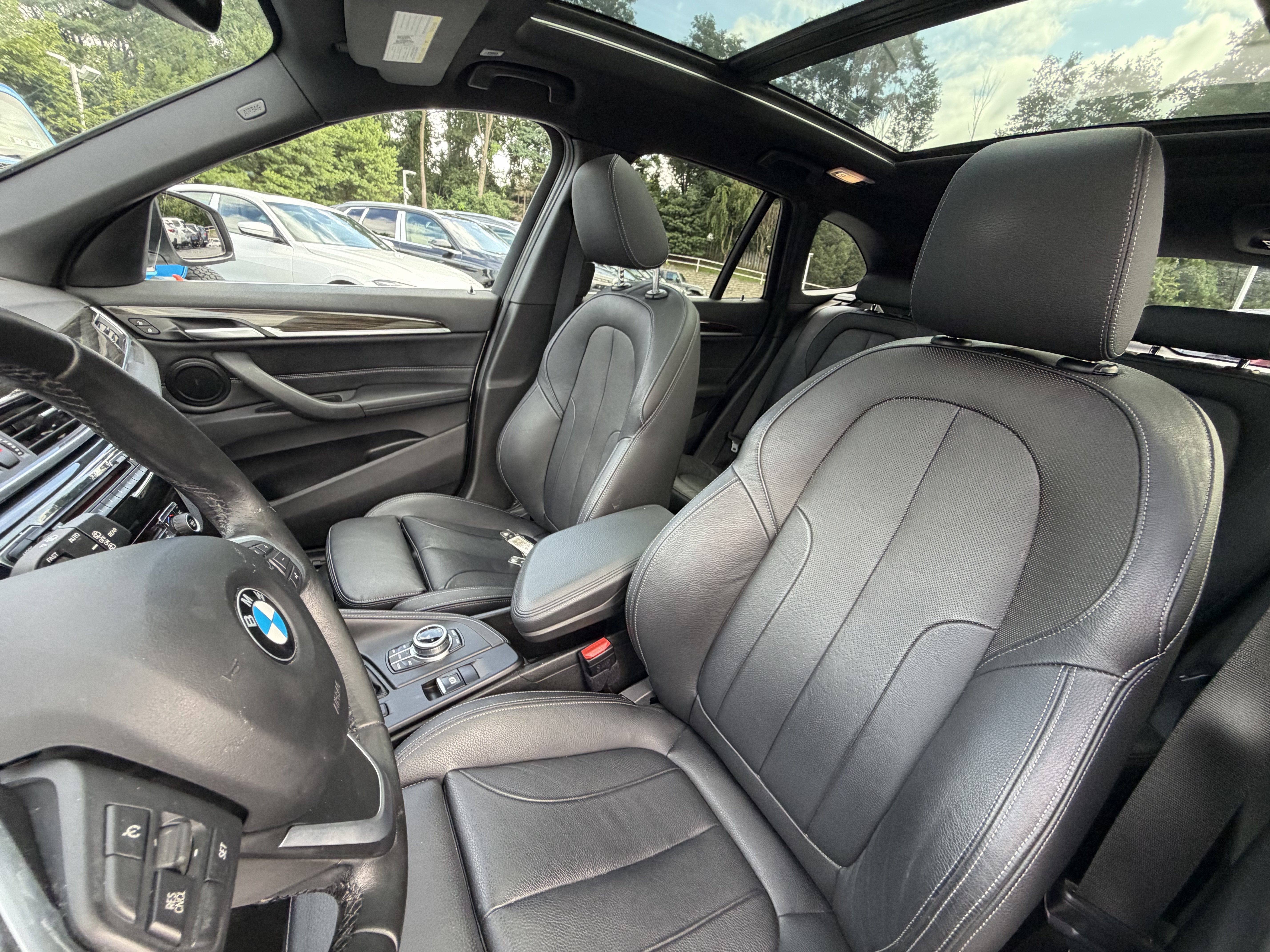 Used 2018 Alpine White BMW xDrive28i image 8