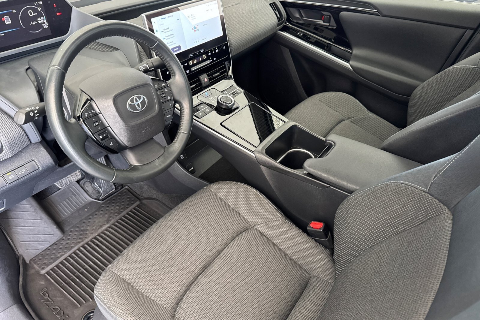 Certified Used 2024 Wind Chill Pearl Toyota XLE image 9