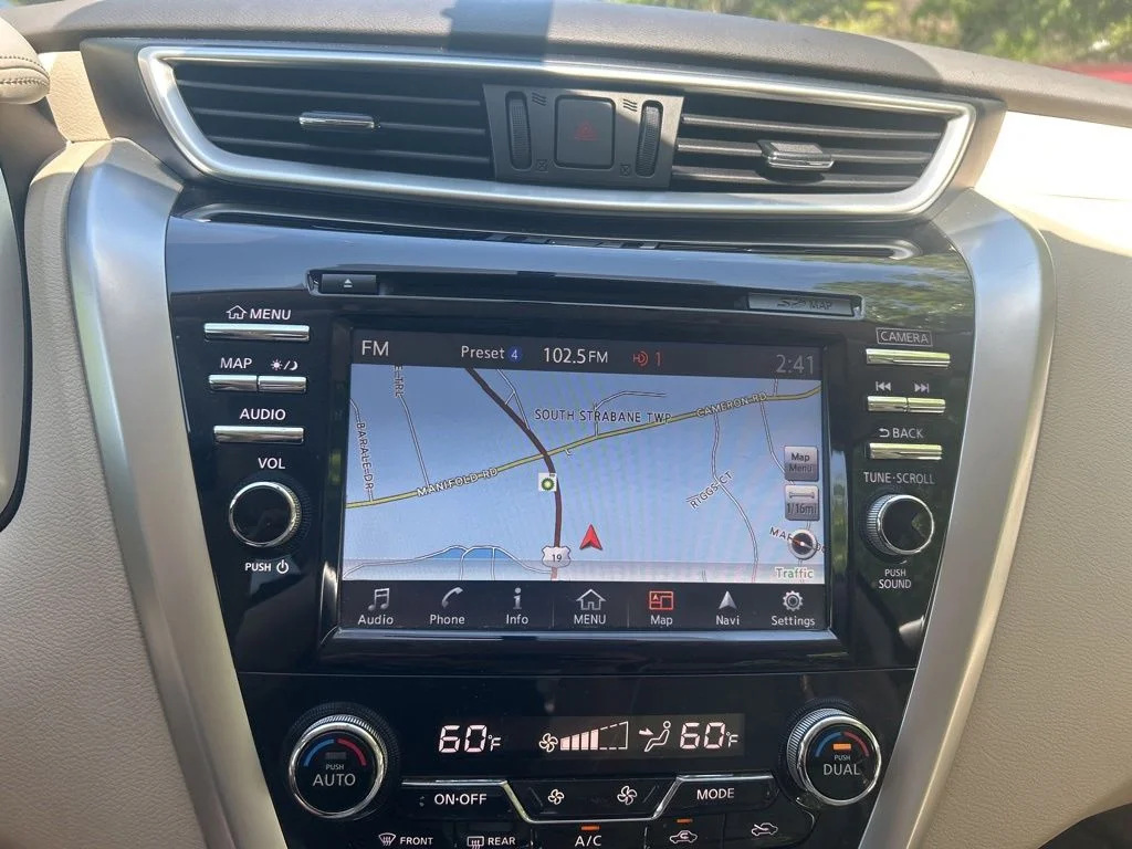 Used 2018 White Nissan SL image 16