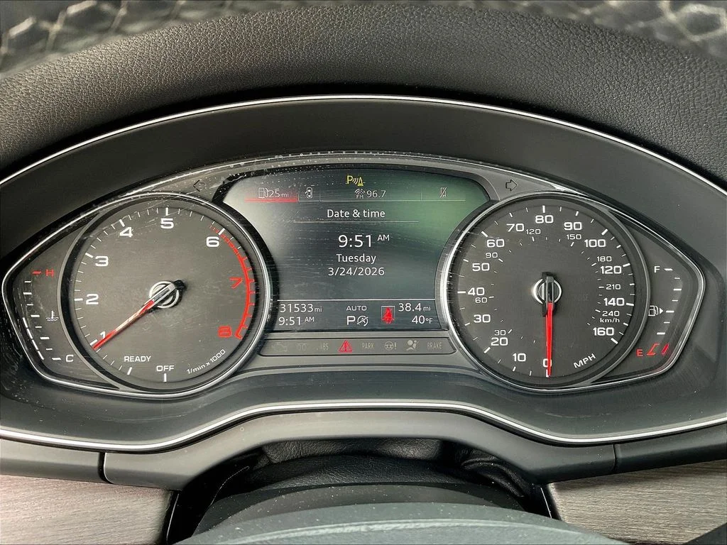 Used 2022 Daytona Gray Pearl Effect Audi 45 S line Premium image 13