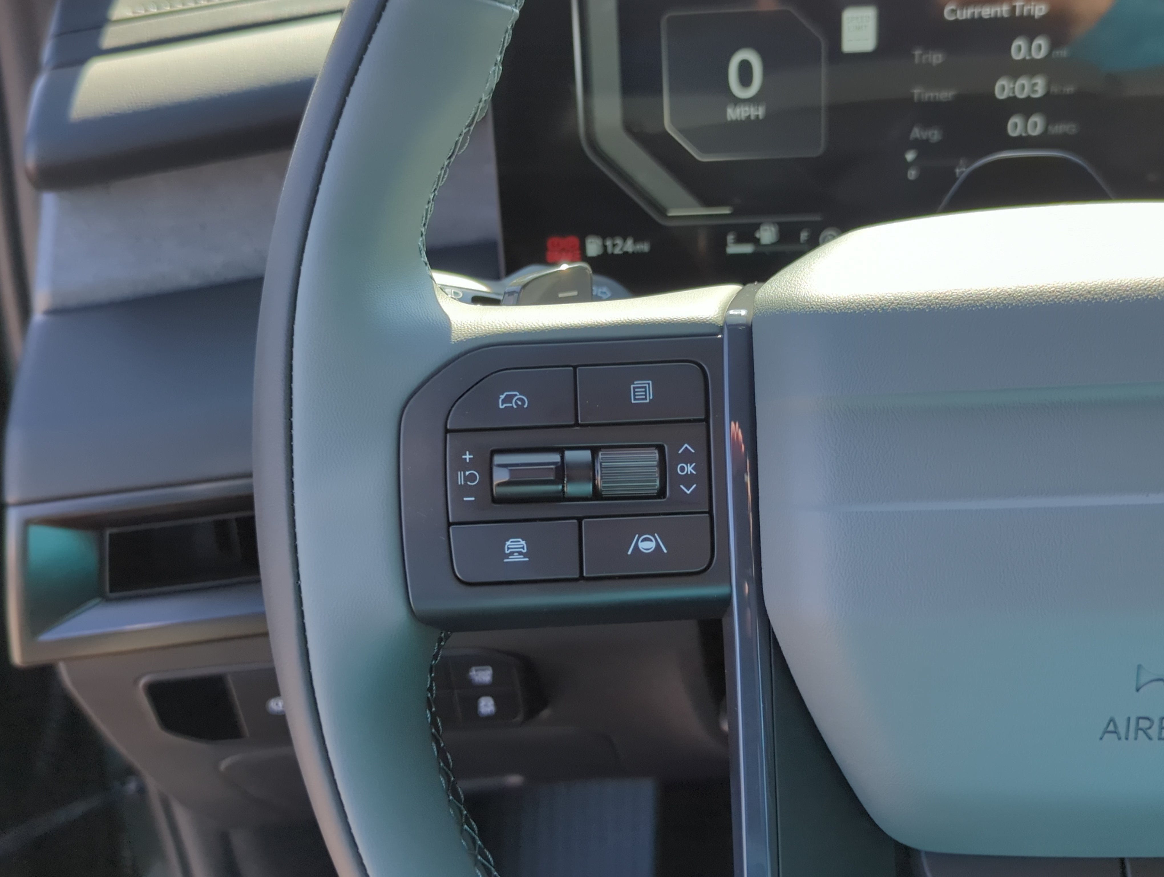 New 2027 Black Jade Green Kia X-Line SX image 31