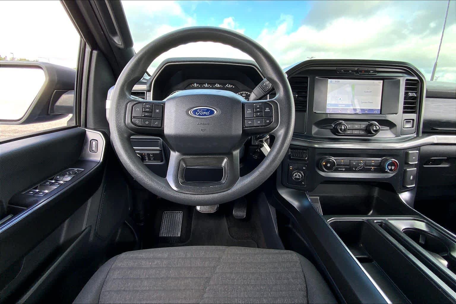 Used 2021 Velocity Blue Ford XL image 7