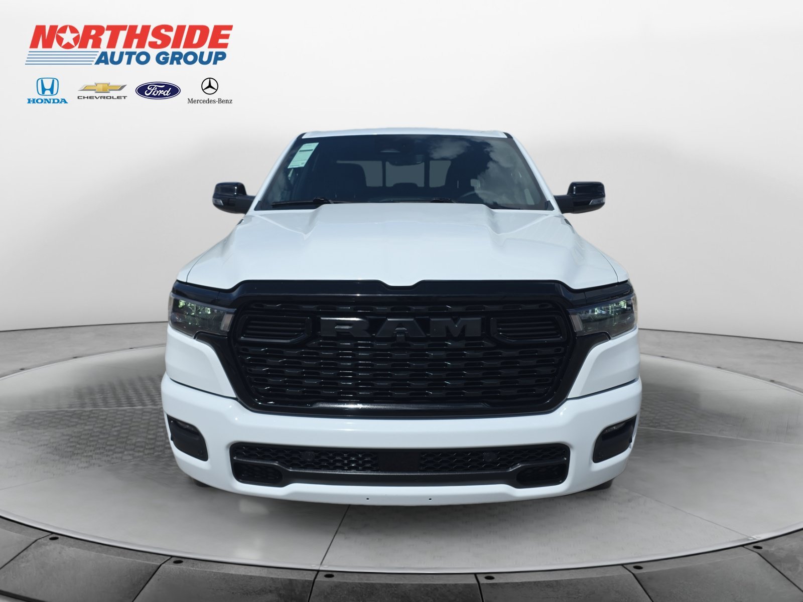 Used 2026 White Ram Big Horn/Lone Star image 2