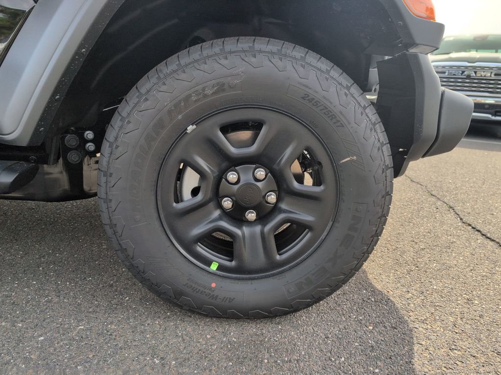 New 2026 Black Clear-Coat Exterior Paint Jeep Sport image 8