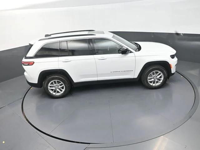 New 2026 Bright White Clearcoat Jeep Laredo X image 18