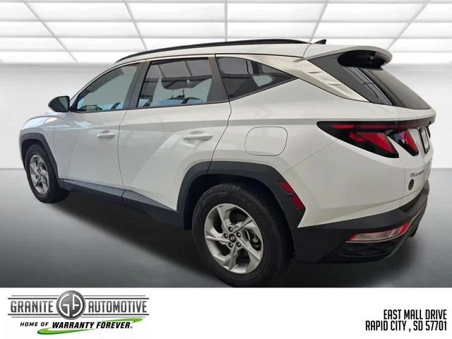 Used 2024 White Hyundai SEL image 4