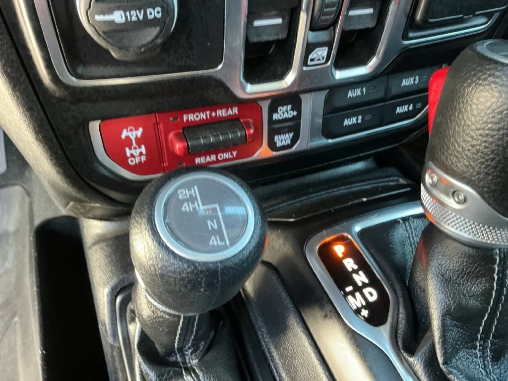Used 2024 White Jeep Rubicon image 25