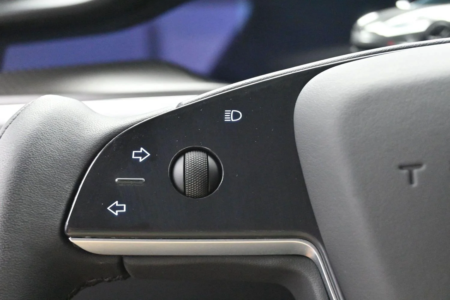 Used 2021 Midnight Silver Metallic Tesla Plaid image 18