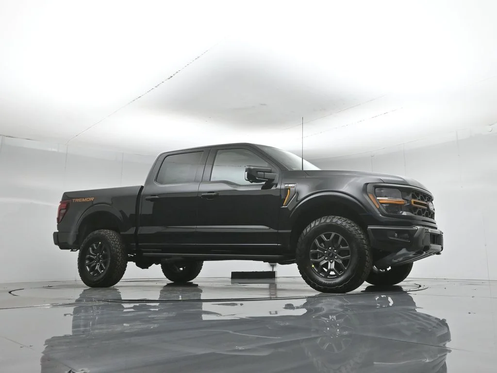 New 2026 Agate Black Metallic Ford Tremor image 3