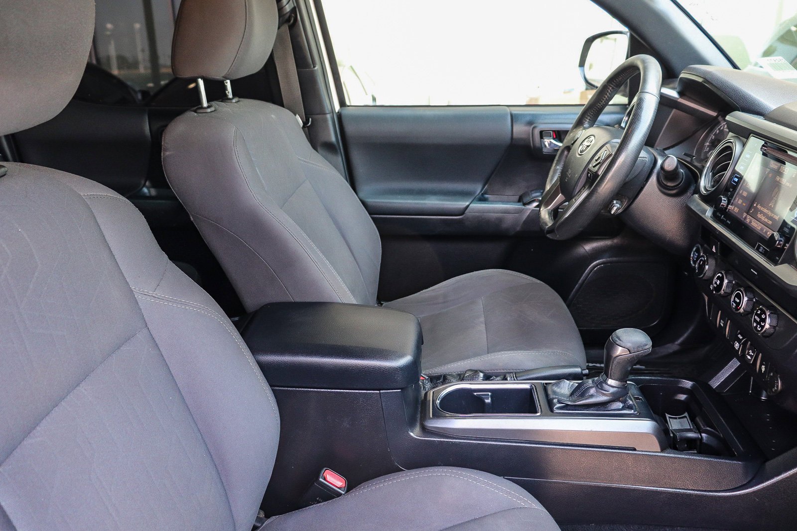Used 2018 Super White Toyota TRD Sport image 19