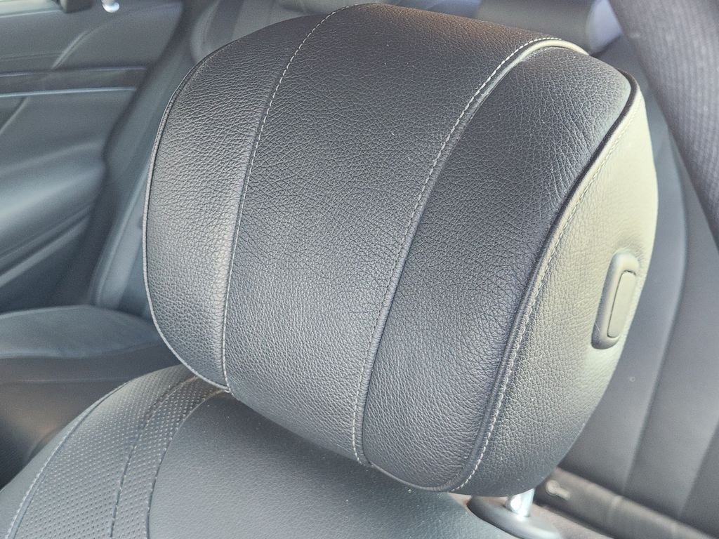 Used 2018 designo Diamond White Mercedes-Benz S 450 image 24