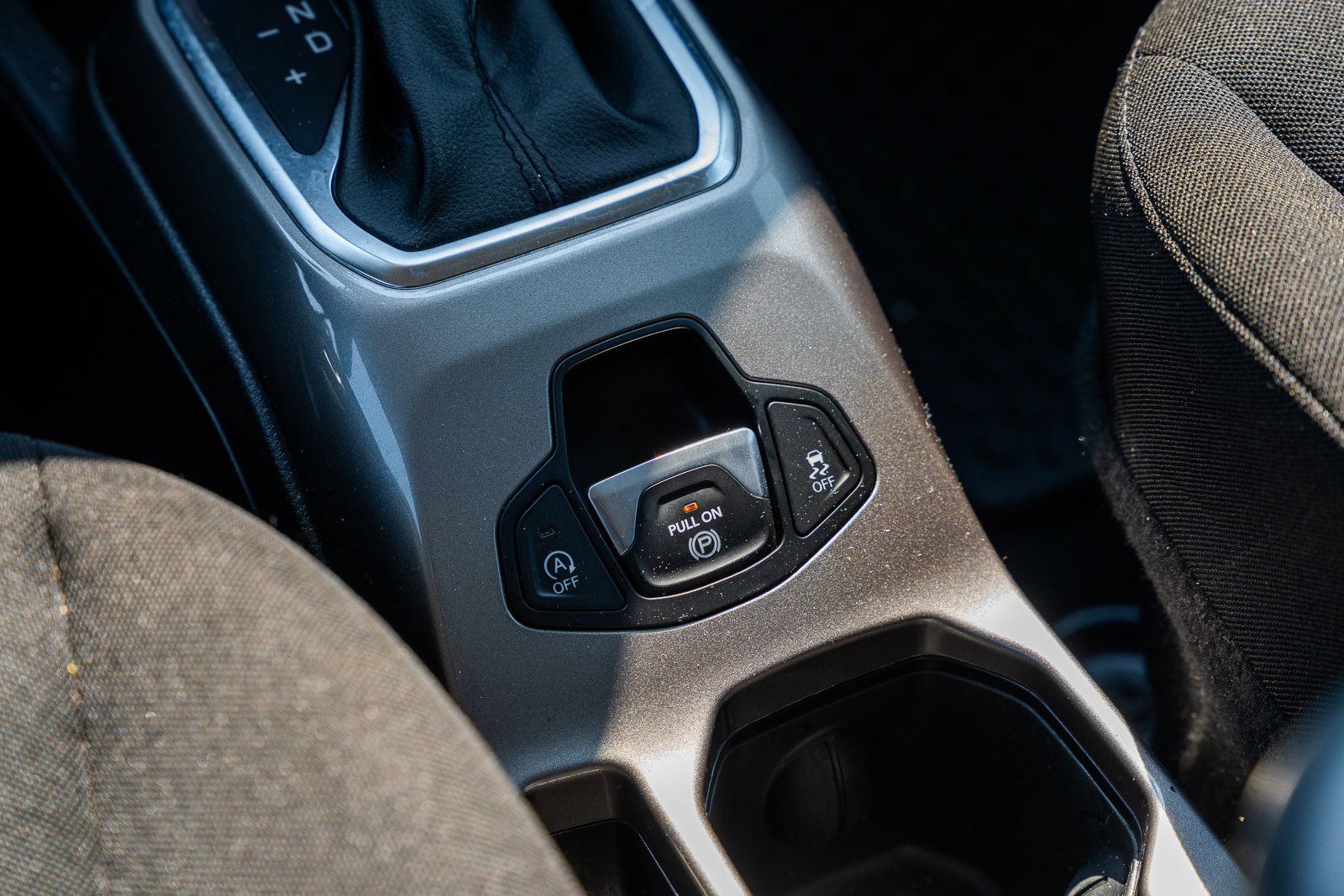 Used 2022 Teal Jeep Latitude image 26