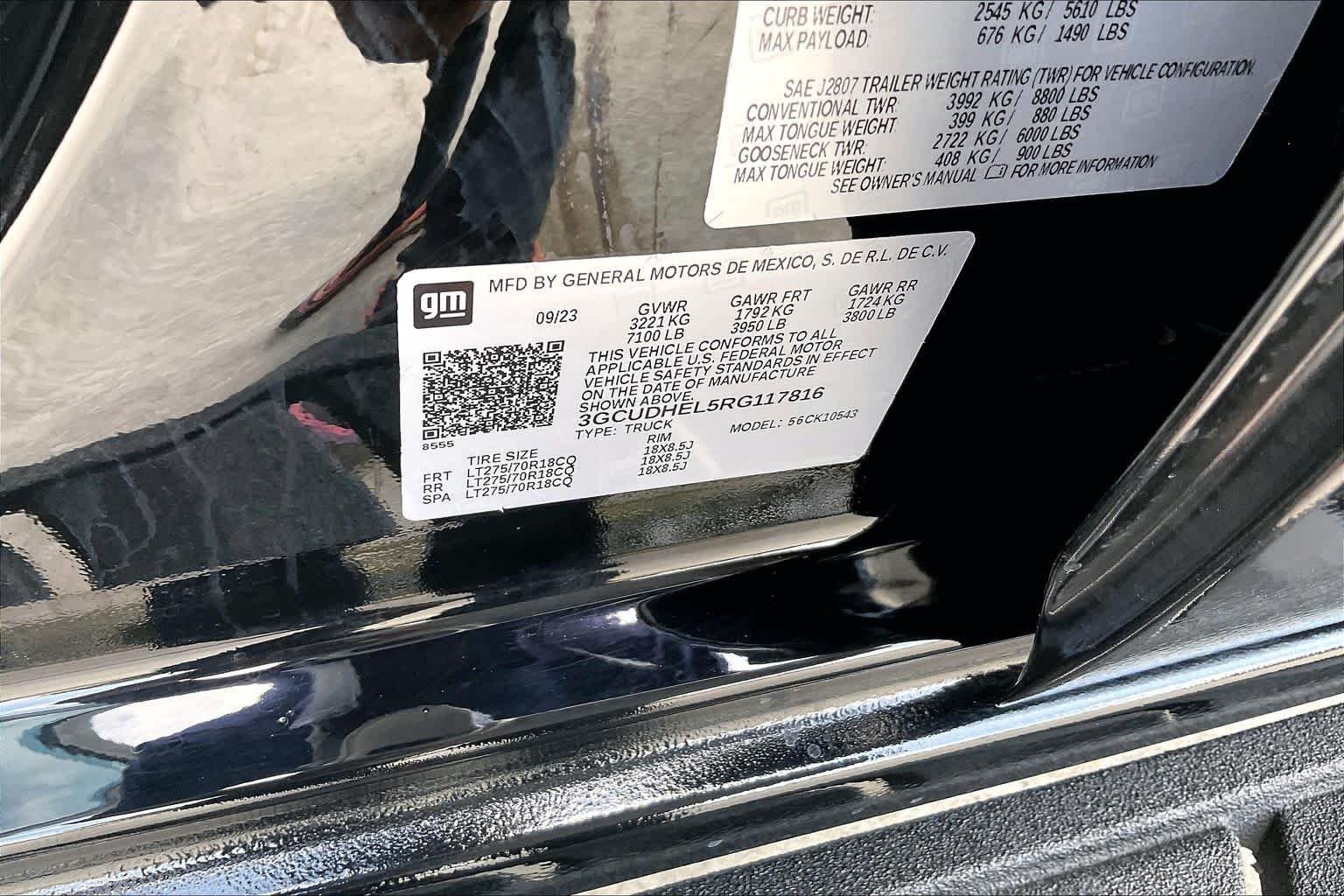 Used 2024 Black Chevrolet ZR2 image 36