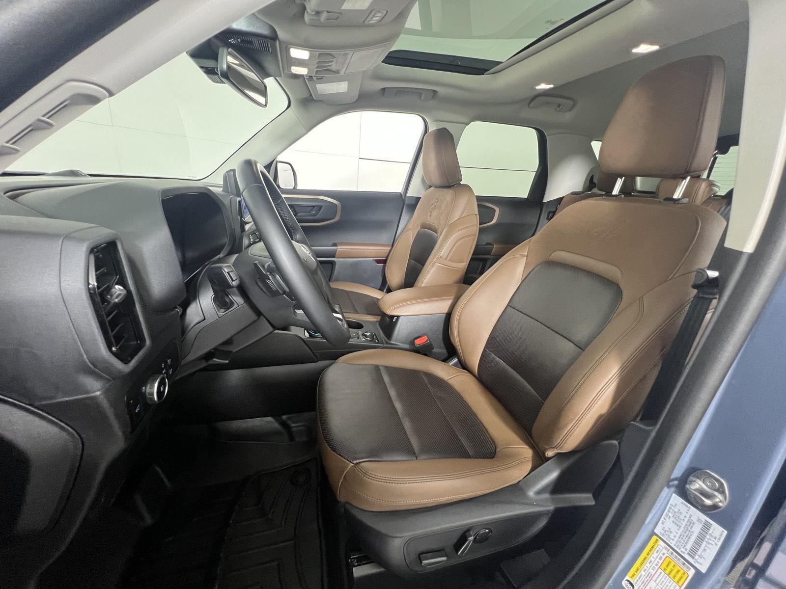 Used 2024 Azure Gray Metallic Tri-Coat Ford Badlands image 2