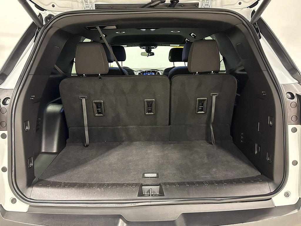 Used 2023 White Chevrolet LT image 5