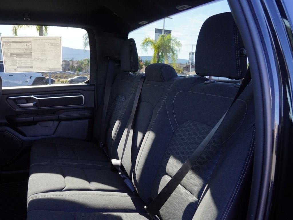 New 2026 Diamond Black Crystal Pearl-Coat Exterior Paint RAM Big Horn image 23