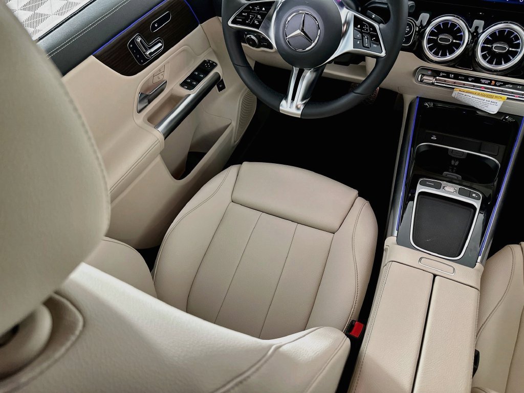 New 2026 Mountain Grey Metallic Mercedes-Benz GLA 250 image 49