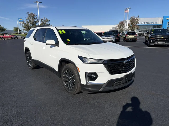 2023 Chevrolet Traverse RS