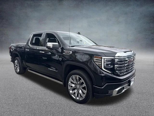 Used 2024 Black GMC Denali image 4
