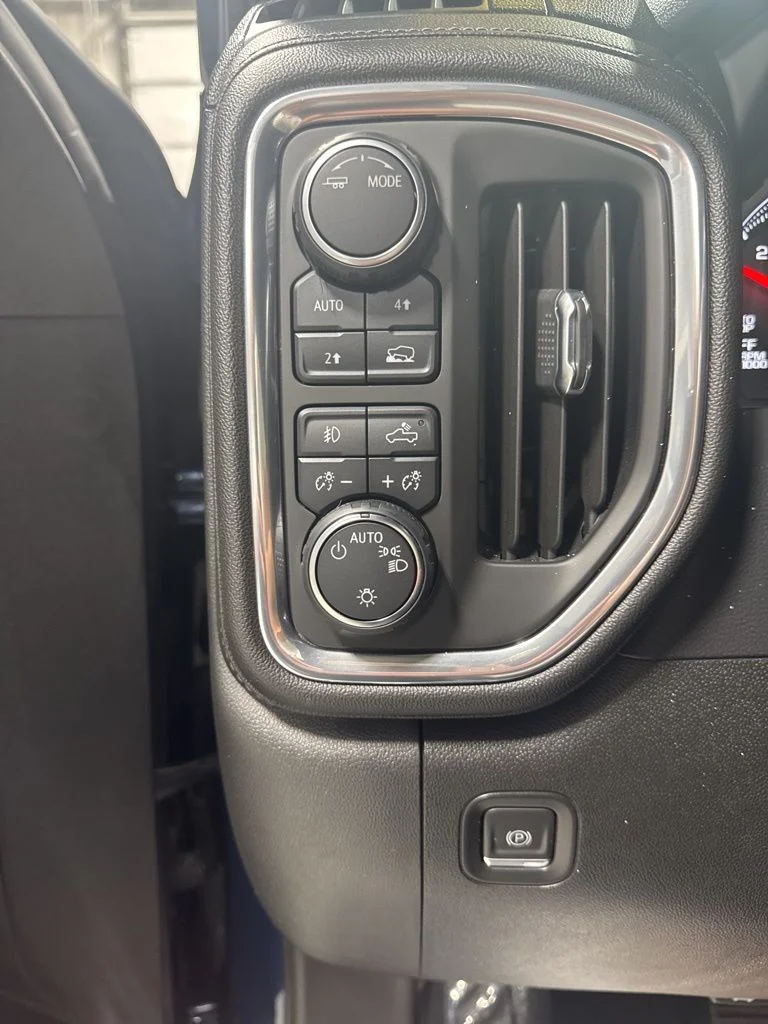 2021 Chevrolet Silverado 1500 RST - Photo 13