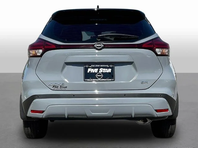 Used 2024 Gray Nissan SR image 6