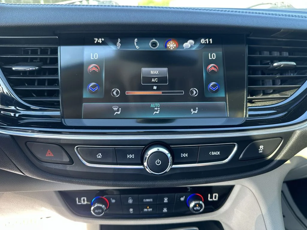 Used 2018 Silver Buick Essence image 24