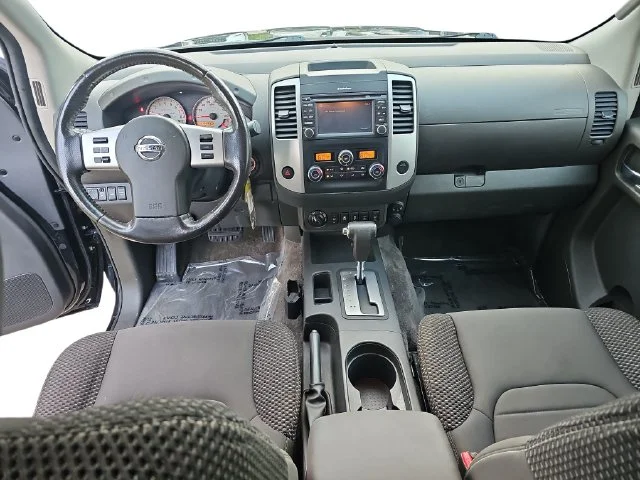 Used 2018 Black Nissan PRO-4X image 9