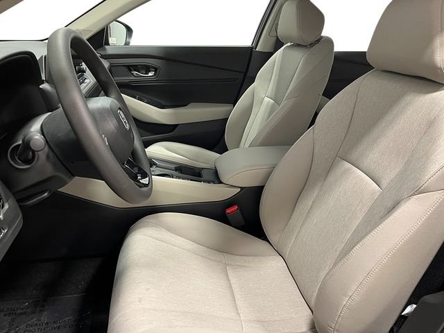 2025 Honda Accord SE - Photo 12