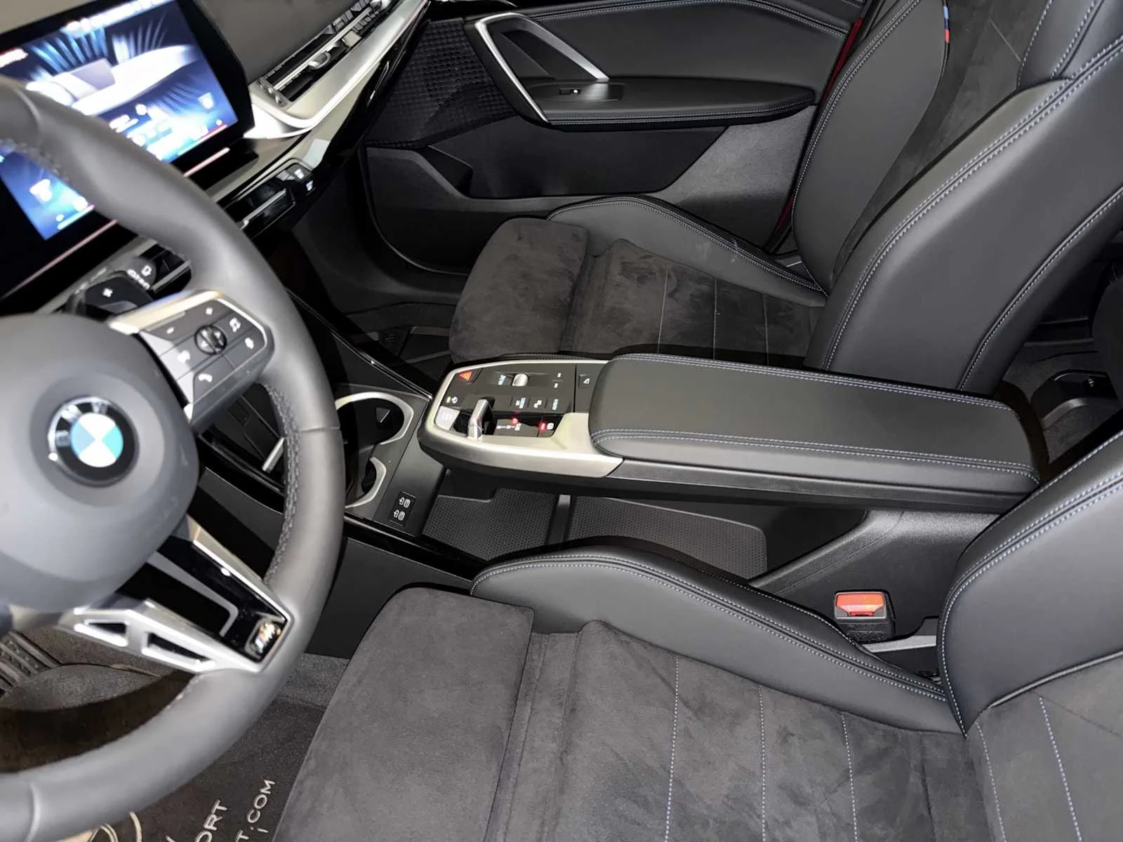 2026 BMW X1 28i - Photo 18