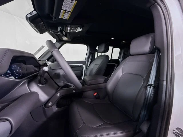 New 2026 Fuji White Land Rover X-Dynamic SE image 11