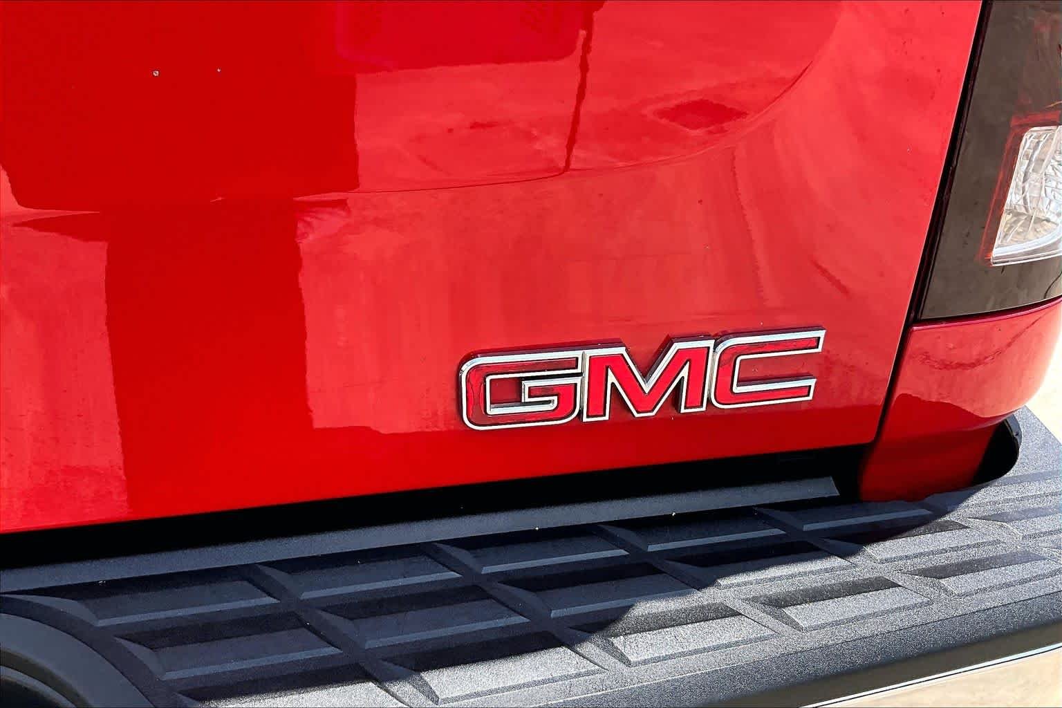 Used 2011 Fire Red GMC SLE image 29