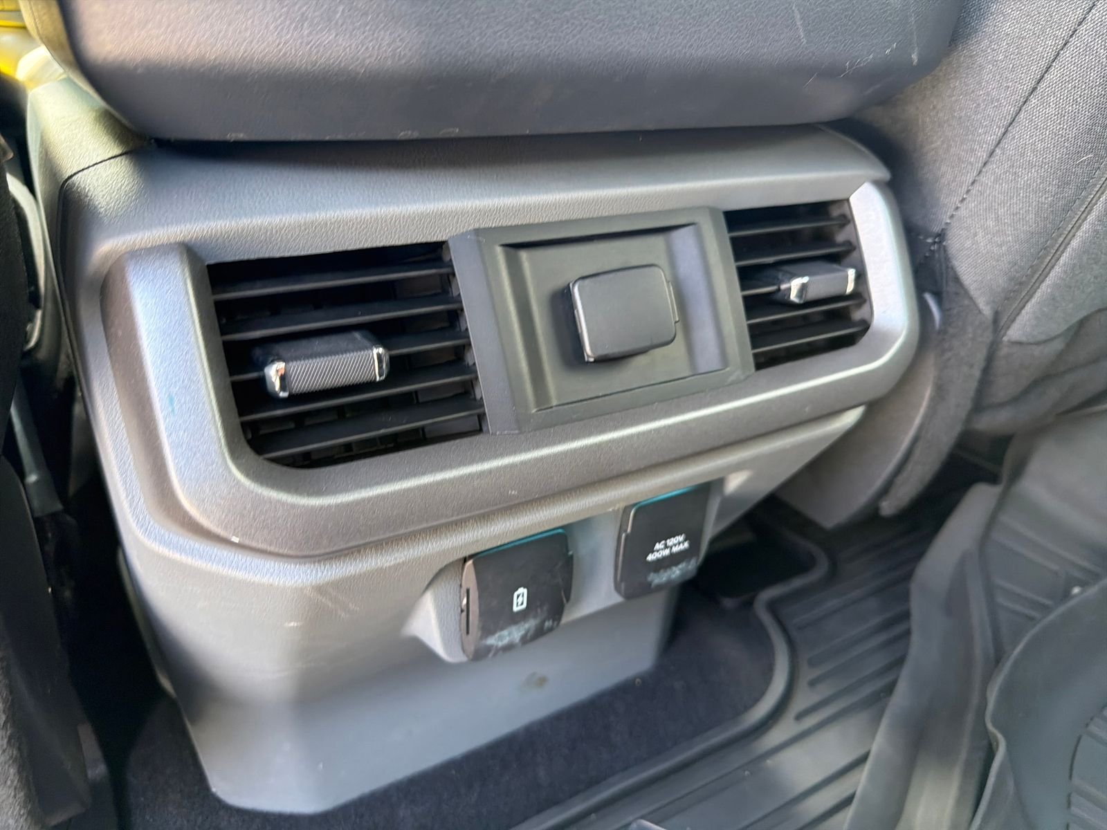 Used 2023 Black Ford XLT image 26