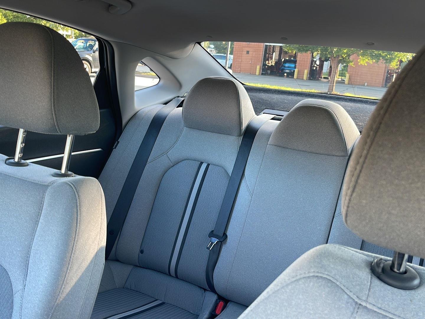 Used 2022 Stormy Sea Hyundai SE image 30